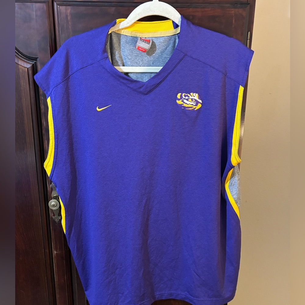 LSU football team issued Nike workout shirt